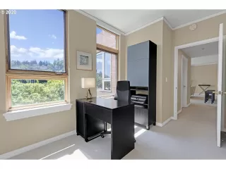 Photo #3: 20650437 Listing