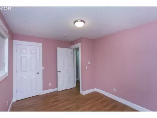 Photo #2: 20650519 Listing