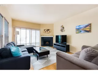 Photo #3: 20650684 Listing 