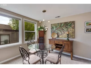 Photo #5: 20651102 Listing