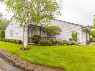 Photo #3: 20652408 Listing