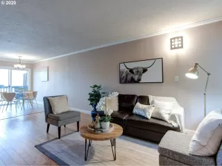 Photo #4: 20652518 Listing 