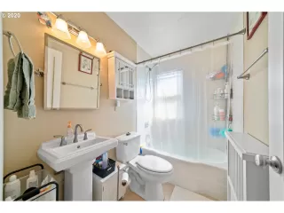 Photo #5: 20652699 Listing 