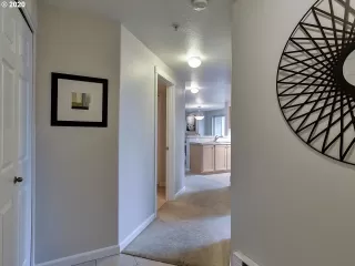 Photo #3: 20654869 Listing