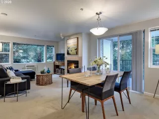 Photo #4: 20654869 Listing