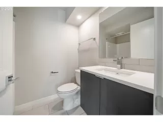 Photo #2: 20654936 Listing