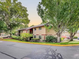 Photo #1: 20655121 Listing 