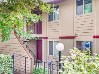 Photo #2: 20655121 Listing 