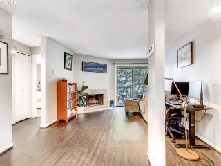 Photo #4: 20655121 Listing 