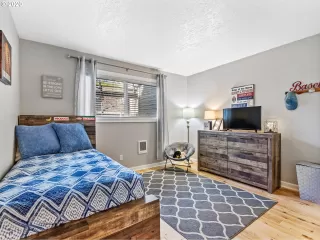 Photo #3: 20655204 Listing