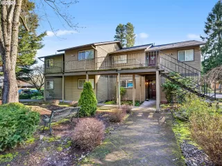 Photo #5: 20655204 Listing