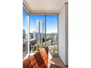 Photo #4: 20655899 Listing