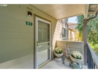 Photo #1: 20656734 Listing