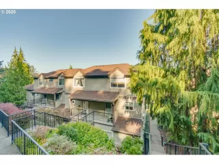 Photo #2: 20656734 Listing