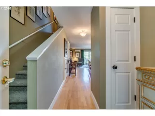 Photo #3: 20656734 Listing