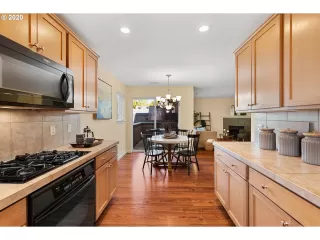 Photo #4: 20658417 Listing 