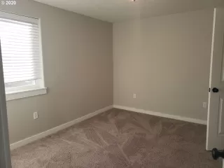 Photo #6: 20658551 Listing