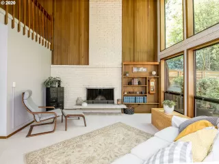 Photo #4: 20659160 Listing