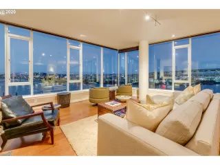 Photo #6: 20659829 Listing 