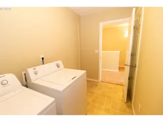 Photo #3: 20659987 Listing