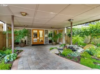 Photo #3: 20660332 Listing