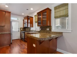 Photo #3: 20661173 Listing