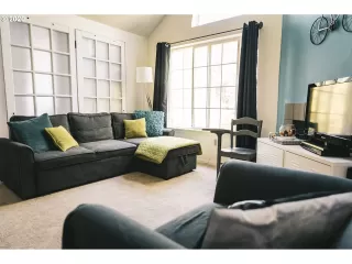 Photo #2: 20661321 Listing