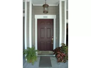 Photo #2: 20661526 Listing