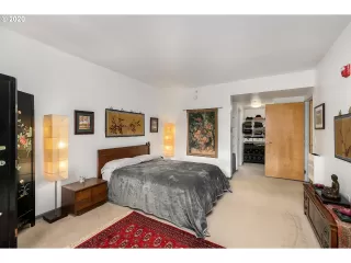 Photo #6: 20661628 Listing