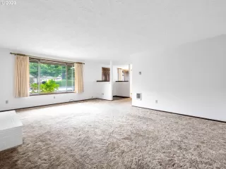 Photo #3: 20661978 Listing 