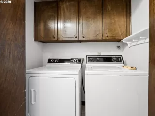 Photo #5: 20661978 Listing 