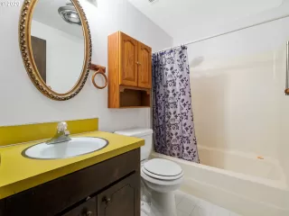 Photo #6: 20661978 Listing 