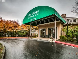 Photo #4: 20662170 Listing