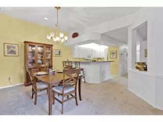 Photo #2: 20662241 Listing