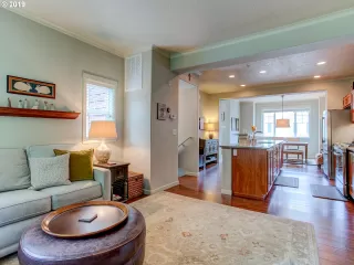 Photo #4: 20663637 Listing 