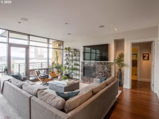 Photo #2: 20664522 Listing