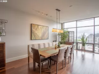 Photo #5: 20664522 Listing