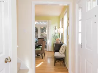 Photo #6: 20665151 Listing 