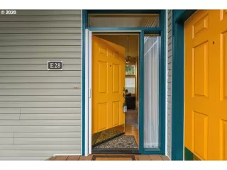 Photo #2: 20668497 Listing 