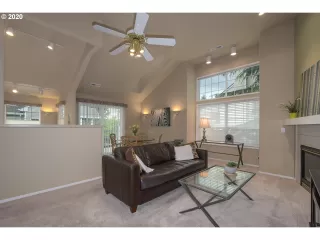 Photo #5: 20668497 Listing 