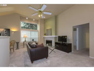 Photo #6: 20668497 Listing 