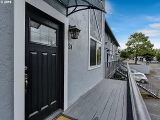 Photo #3: 20668820 Listing