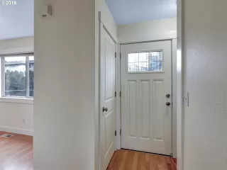 Photo #4: 20668820 Listing