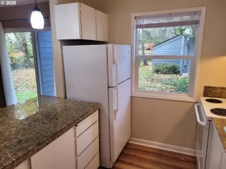 Photo #6: 20669012 Listing 