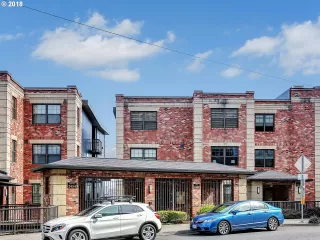 Photo #1: 20669417 Listing