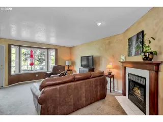 Photo #2: 20669470 Listing