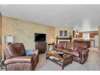 Photo #3: 20669470 Listing