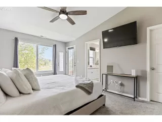 Photo #3: 20669875 Listing