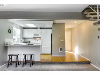 Photo #2: 20671148 Listing