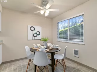 Photo #6: 20671911 Listing